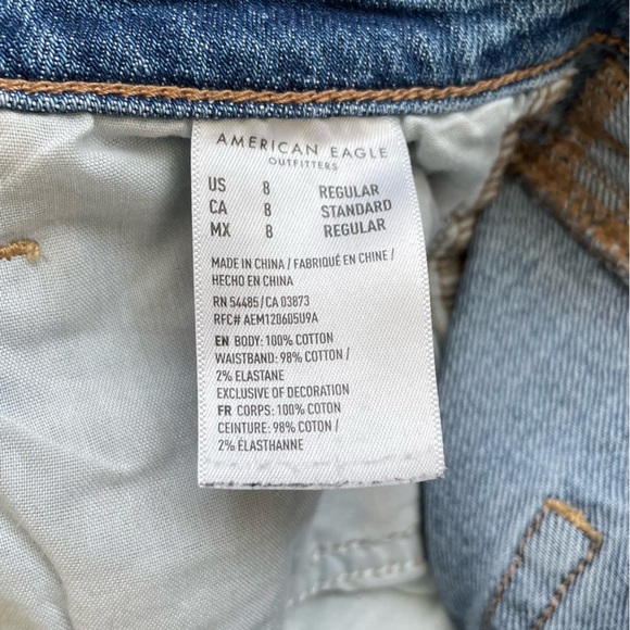 American Eagle High rise jeans size 8, like new condition - Picture 3 of 5